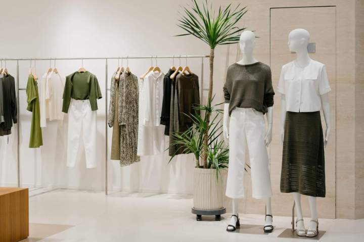 Fontainebleau Fashion Stores