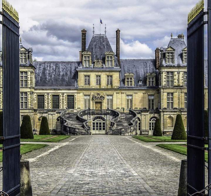 Explore activities near our hotel in Fontainebleau