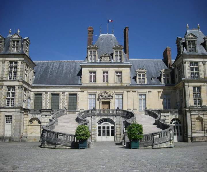 Explore activities near our hotel in Fontainebleau